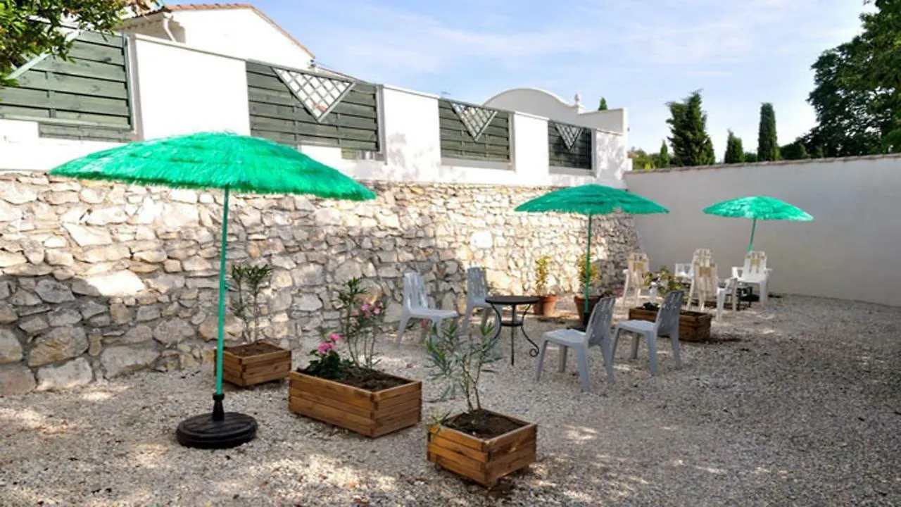 Villa Domaine Vallonguette à La Rouviere  Hébergement de vacances La Rouviere (Gard)